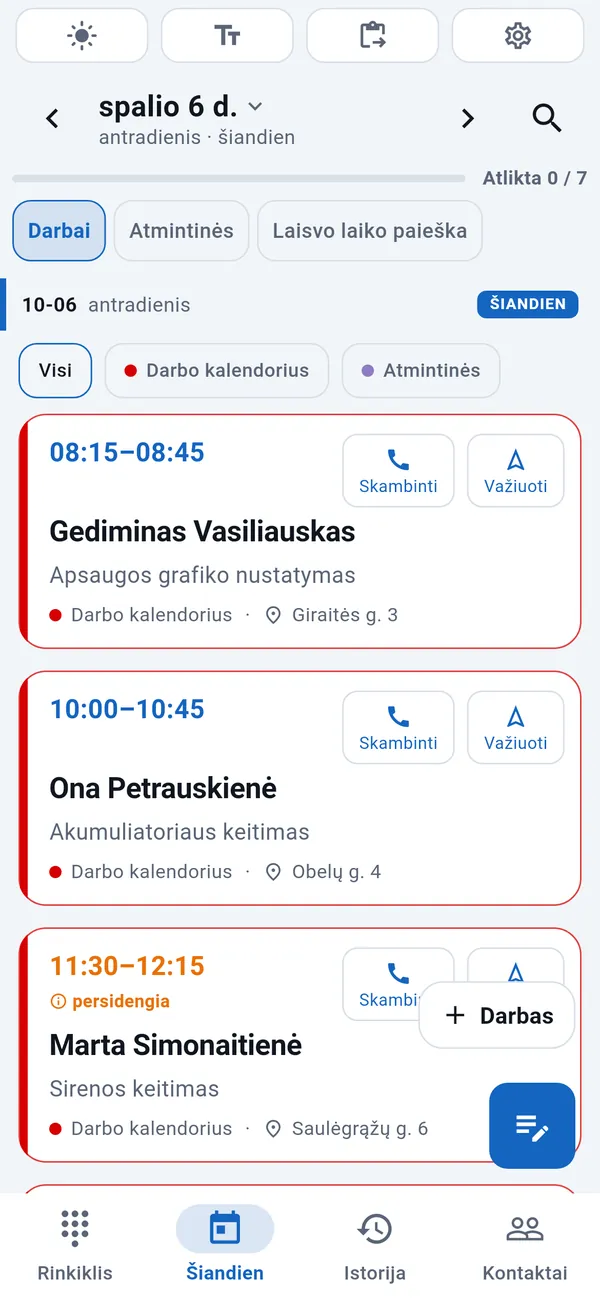WorkDialer skirtukas „Šiandien“: šiandienos darbų sąrašas su laiku, kliento vardu, darbo tipu ir adresu.