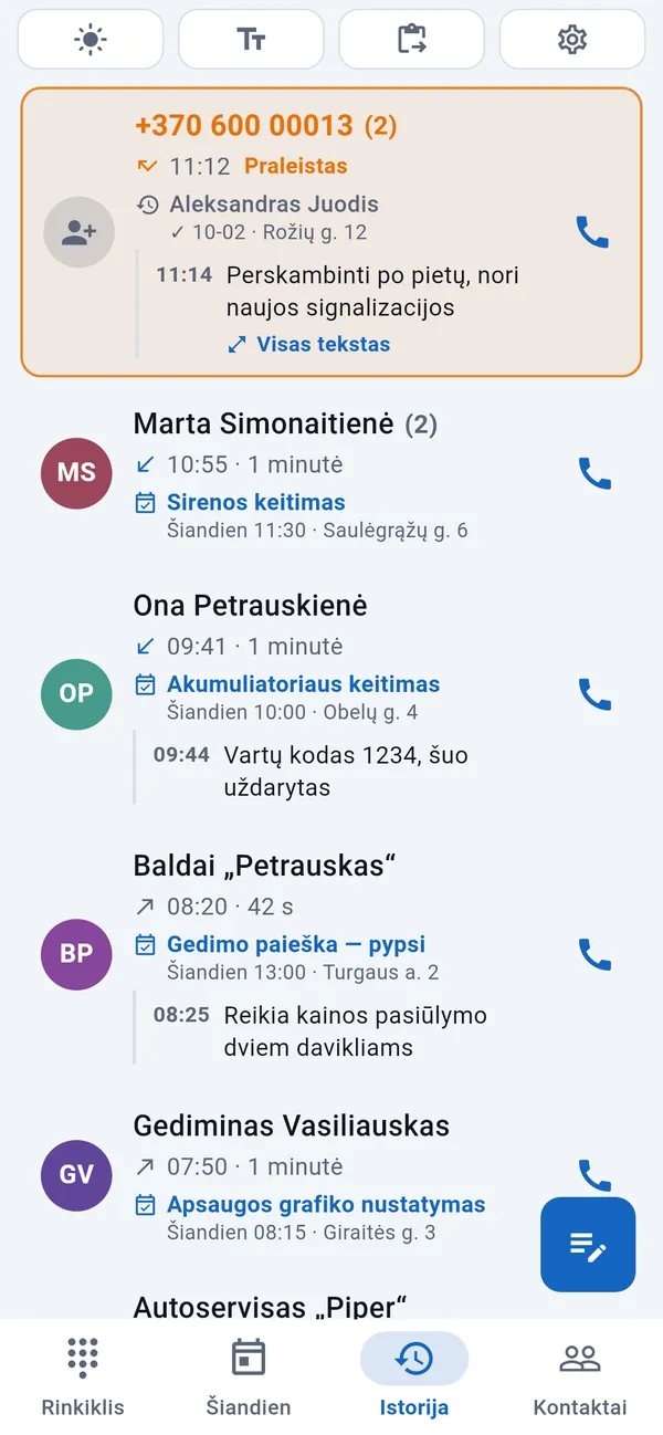 Skambučių istorija: viršuje paryškintas praleistas skambutis, žemiau skambinusieji su savo darbais ir atmintinėmis.