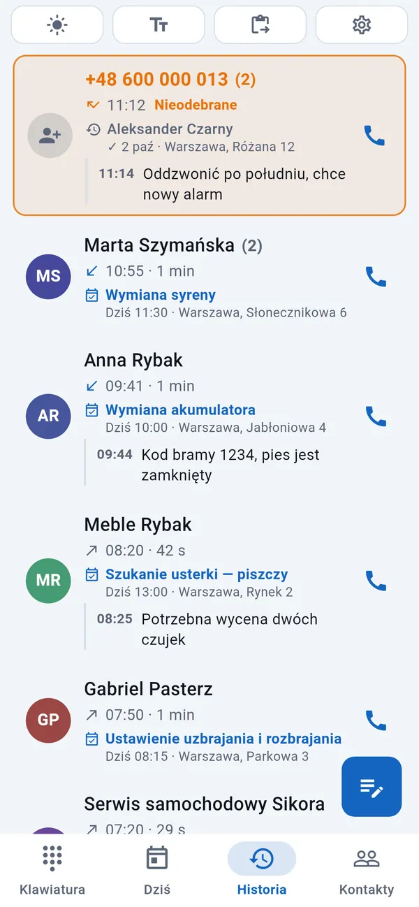 Historia: wyróżnione nieodebrane połączenie, a pod nim rozmówcy z ich zleceniami i notatkami.