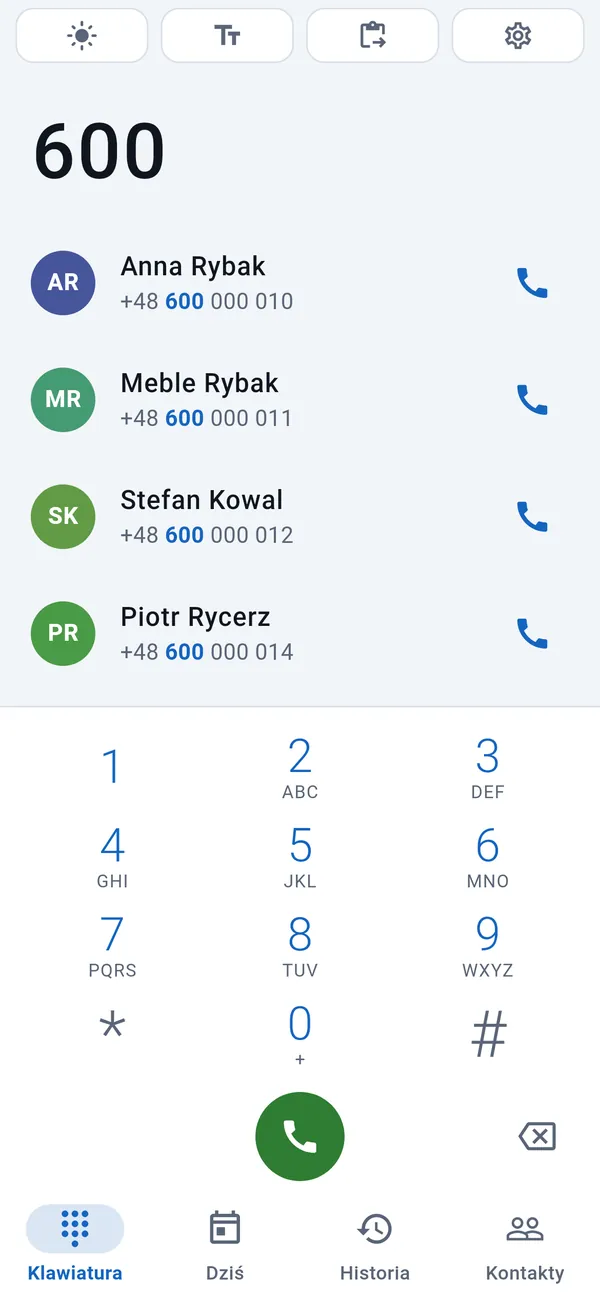 Klawiatura: nad wpisanymi cyframi pasujący klienci, poniżej klawiatura numeryczna.
